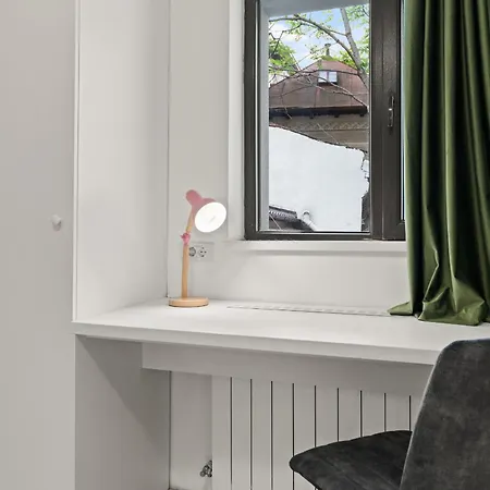 Continental Standard Boekarest